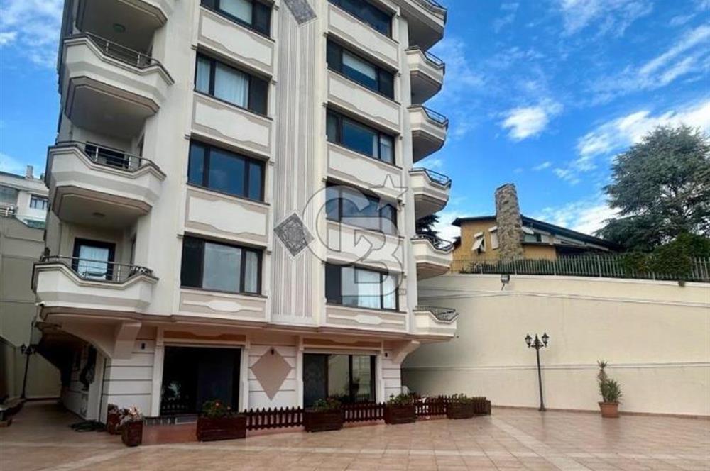 Sahil parselinde açık havuzlu ve kapalı garajlı binada 4+1daire