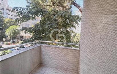 Caddebostan, Ömer Paşa Sok.'ta SATILIK 3+1