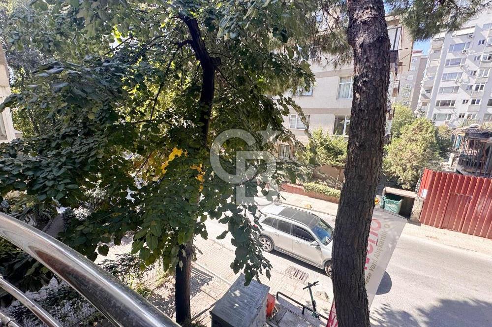 Caddebostan, Ömer Paşa Sok.'ta SATILIK 3+1