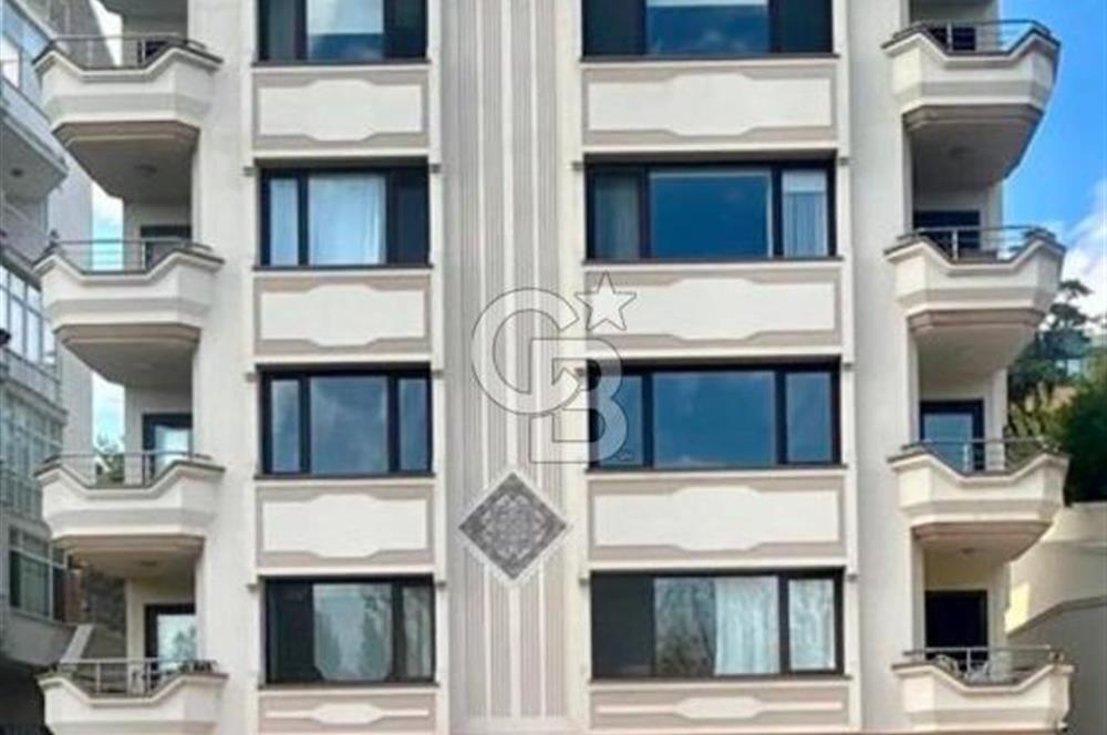 Sahil parselinde açık havuzlu ve kapalı garajlı binada 4+1daire