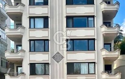 Sahil parselinde açık havuzlu ve kapalı garajlı binada 4+1daire