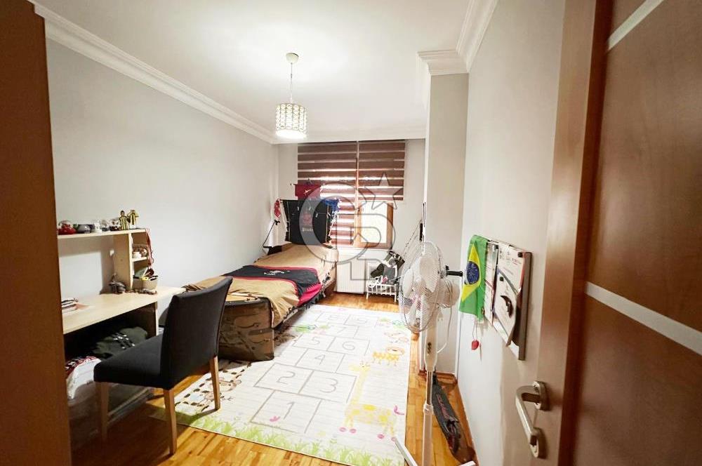 Caddebostan, Ömer Paşa Sok.'ta SATILIK 3+1