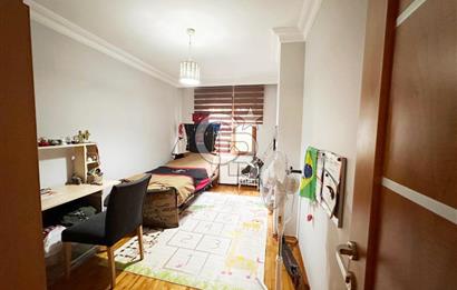 Caddebostan, Ömer Paşa Sok.'ta SATILIK 3+1