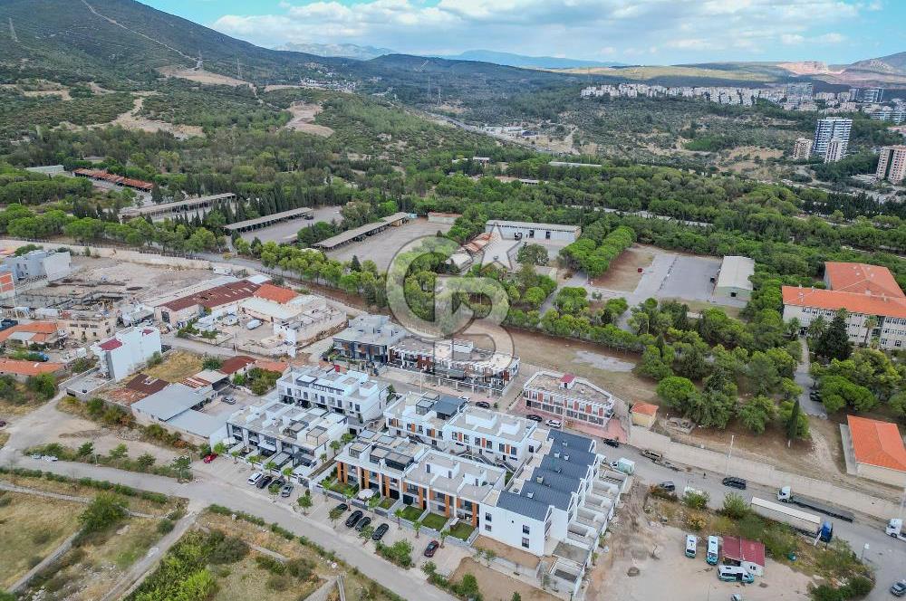 İZMİR BORNOVA HOMEROS VİLLALARINDA SATILIK 3+1 VİLLA