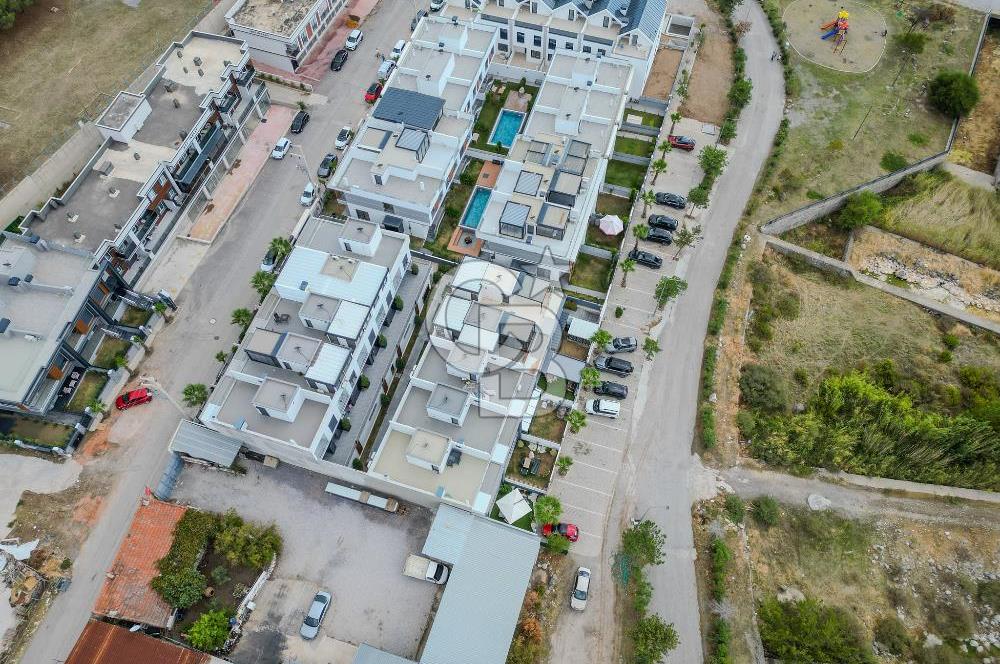 İZMİR BORNOVA HOMEROS VİLLALARINDA SATILIK 3+1 VİLLA