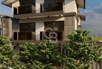 BORNOVA ATATÜRK MAH. TERASLI 4+1 TRİPLEKS SATILIK VİLLA