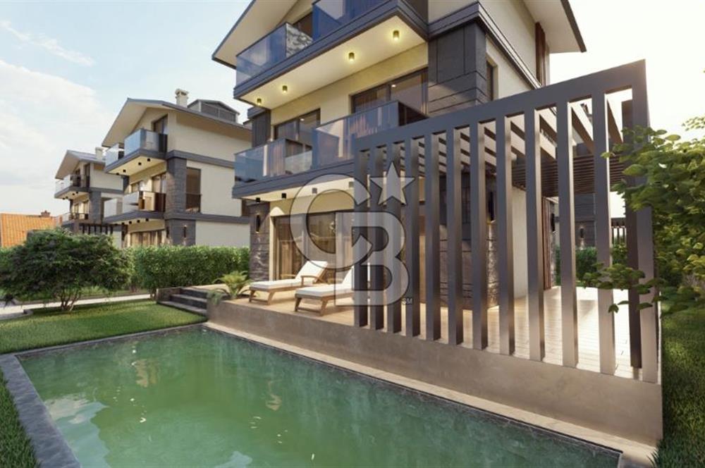 BORNOVA ATATÜRK MAH. TERASLI 4+1 TRİPLEKS SATILIK VİLLA