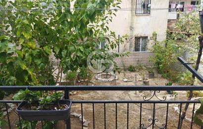 MENEMEN SATILIK BEŞ KAT İMARLI ARSA ÜZERİ BAHÇELİ EV