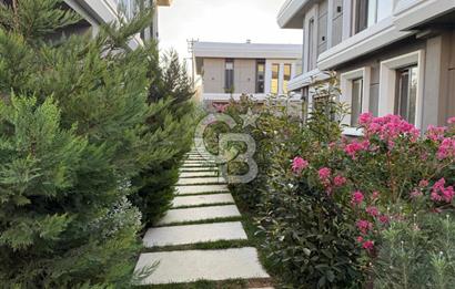 GÜREDE MÜSTAKİL BAHÇE KULLANIMLI OTOPARKLI ÖZEL YAPIM VİLLALAR
