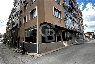 Karşıyaka Anadolu Caddesi Yakını Satılık Köşe Dükkan & Mağaza