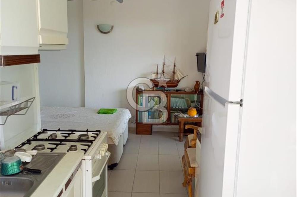 Akyarlar Begonvil Sitesi’nde Deniz ve Dağ Manzaralı 2+1 Dubleks Daire