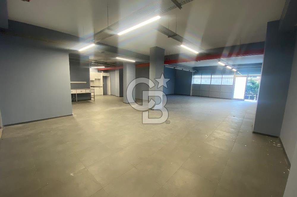 ŞERİFALİ'DE KİRALIK 180 m² DEPO&DÜKKAN!