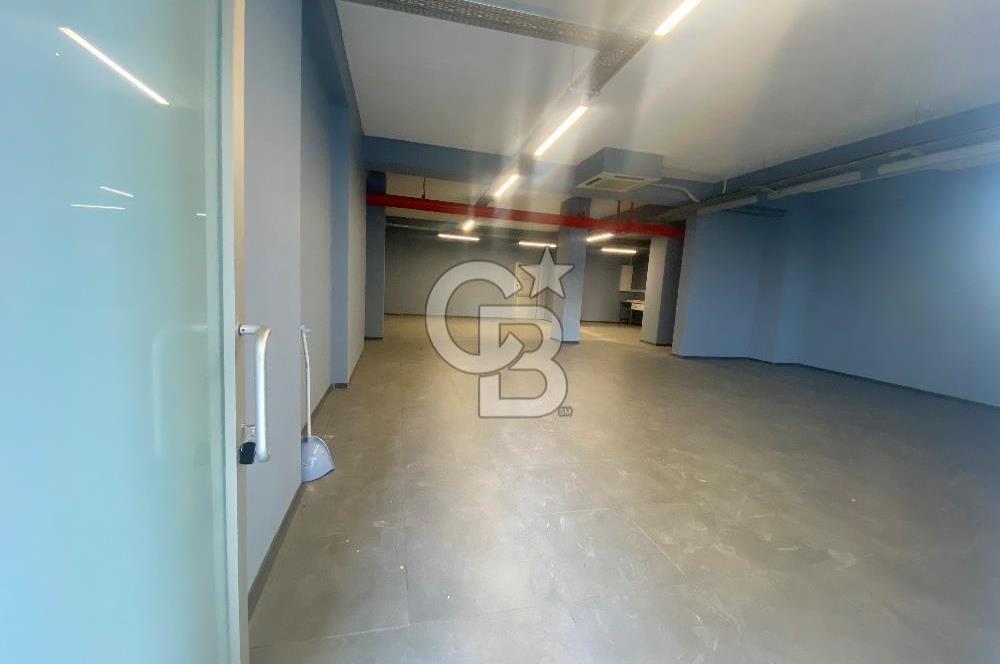 ŞERİFALİ'DE KİRALIK 180 m² DEPO&DÜKKAN!