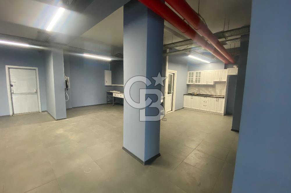 ŞERİFALİ'DE KİRALIK 180 m² DEPO&DÜKKAN!