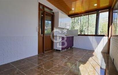 BORNOVA ATATÜRK MAH. BAHÇELİ MÜSTAKİL 4+1 TRİPLEKS SATILIK VİLLA