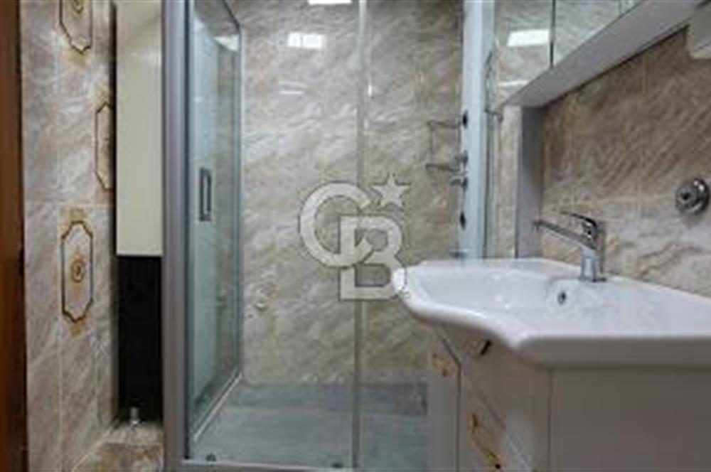 BORNOVA ATATÜRK MAH. BAHÇELİ MÜSTAKİL 4+1 TRİPLEKS SATILIK VİLLA