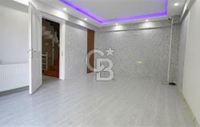 BORNOVA ATATÜRK MAH. BAHÇELİ MÜSTAKİL 4+1 TRİPLEKS SATILIK VİLLA