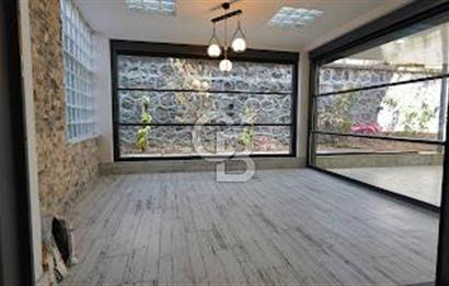 BORNOVA ATATÜRK MAH. BAHÇELİ MÜSTAKİL 4+1 TRİPLEKS SATILIK VİLLA