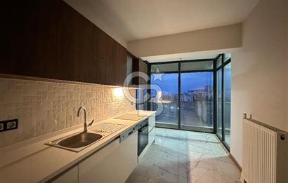 ÇİĞLİ PARK YAŞAM SANTORİNİ’DE DENİZ MANZARALI KİRALIK 2+1 DAİRE