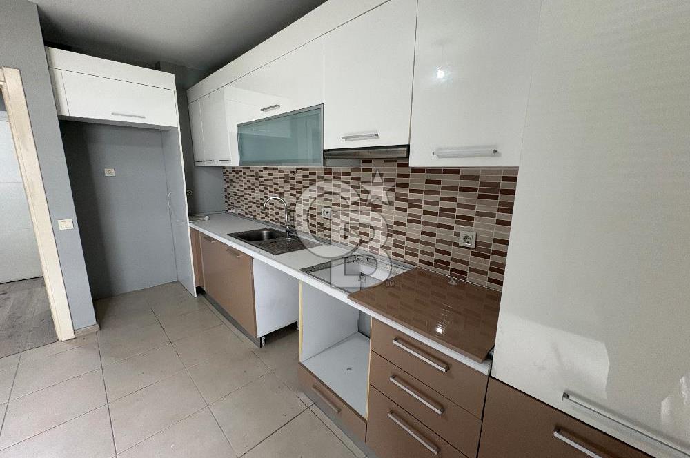 Dumankaya Cadde Yenişehir 3+1 Havuz Manzaralı, Geniş Teras ve Bahçe Kullanımlı Kiralık Daire
