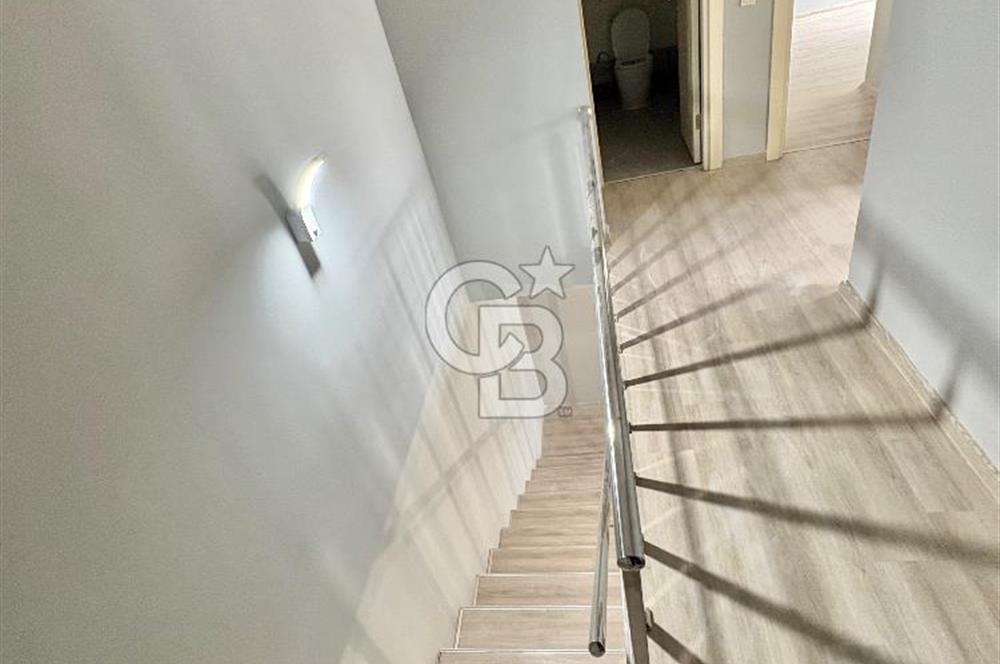 Dumankaya Cadde Yenişehir 3+1 Havuz Manzaralı, Geniş Teras ve Bahçe Kullanımlı Kiralık Daire