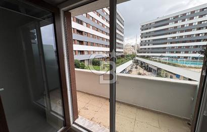Dumankaya Cadde Yenişehir 3+1 Havuz Manzaralı, Geniş Teras ve Bahçe Kullanımlı Kiralık Daire