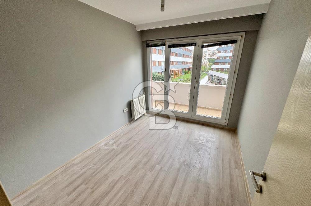Dumankaya Cadde Yenişehir 3+1 Havuz Manzaralı, Geniş Teras ve Bahçe Kullanımlı Kiralık Daire