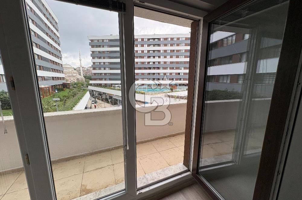 Dumankaya Cadde Yenişehir 3+1 Havuz Manzaralı, Geniş Teras ve Bahçe Kullanımlı Kiralık Daire