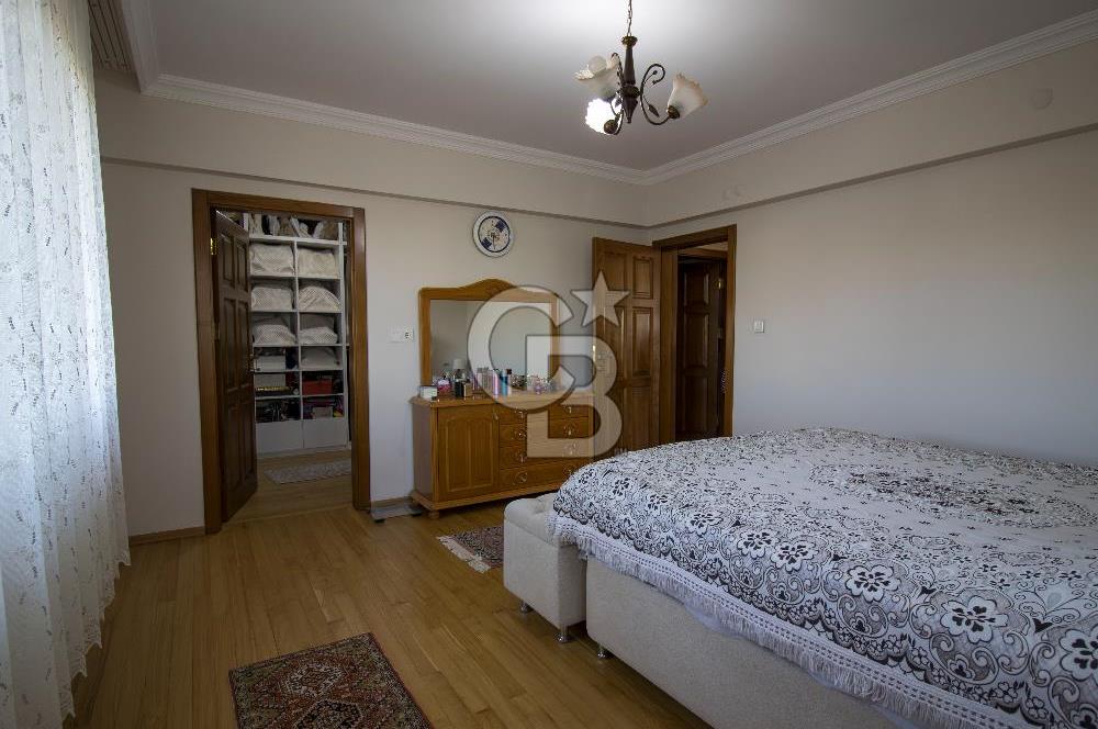 CB VİZYON’DAN BAHÇELİEVLER’DE  5+2 430m2 NET SATILIK VİLLA