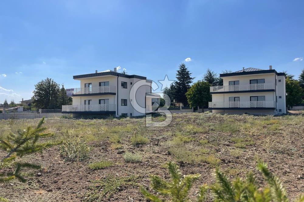 OTOBAN GİRİŞİNE 3 DK MÜTHİŞ YAPILI GENİŞ BAHÇELİ MÜSTAKİL VİLLA