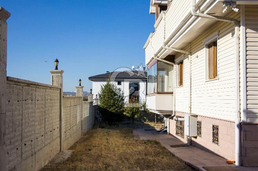 CB VİZYON’DAN BAHÇELİEVLER’DE  5+2 430m2 NET SATILIK VİLLA