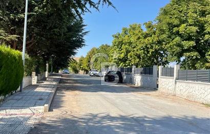 OTOBAN GİRİŞİNE 3 DK MÜTHİŞ YAPILI GENİŞ BAHÇELİ MÜSTAKİL VİLLA