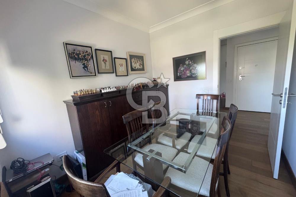 SUADİYE PLAJYOLUN'DA SAHİLE İLK LÜKS BİNADA KİRALIK OFİS