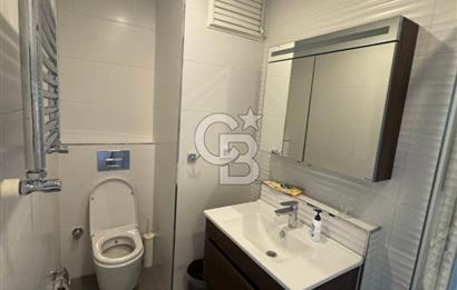 SUADİYE PLAJYOLUN'DA SAHİLE İLK LÜKS BİNADA KİRALIK OFİS