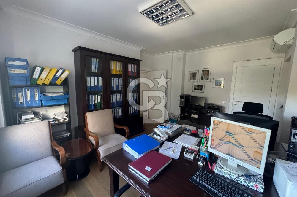 SUADİYE PLAJYOLUN'DA SAHİLE İLK LÜKS BİNADA KİRALIK OFİS