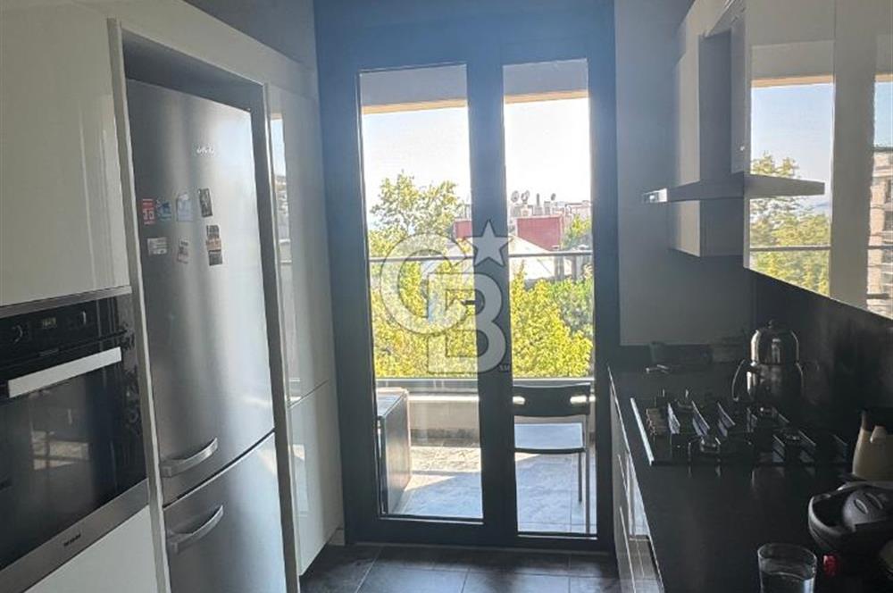 SUADİYE PLAJYOLUN'DA SAHİLE İLK LÜKS BİNADA KİRALIK OFİS