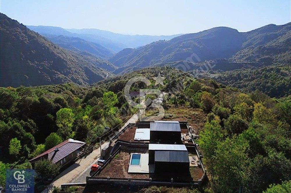 KARTEPEDE 4 MEVSİMİ TABLO MANZARASI İLE YAŞAYACAĞINIZ HAVUZLU EV