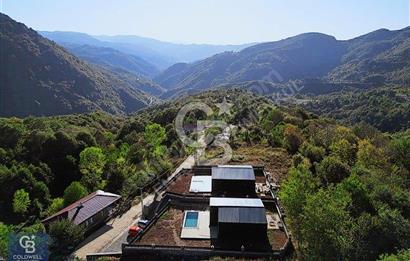 KARTEPEDE 4 MEVSİMİ TABLO MANZARASI İLE YAŞAYACAĞINIZ HAVUZLU EV