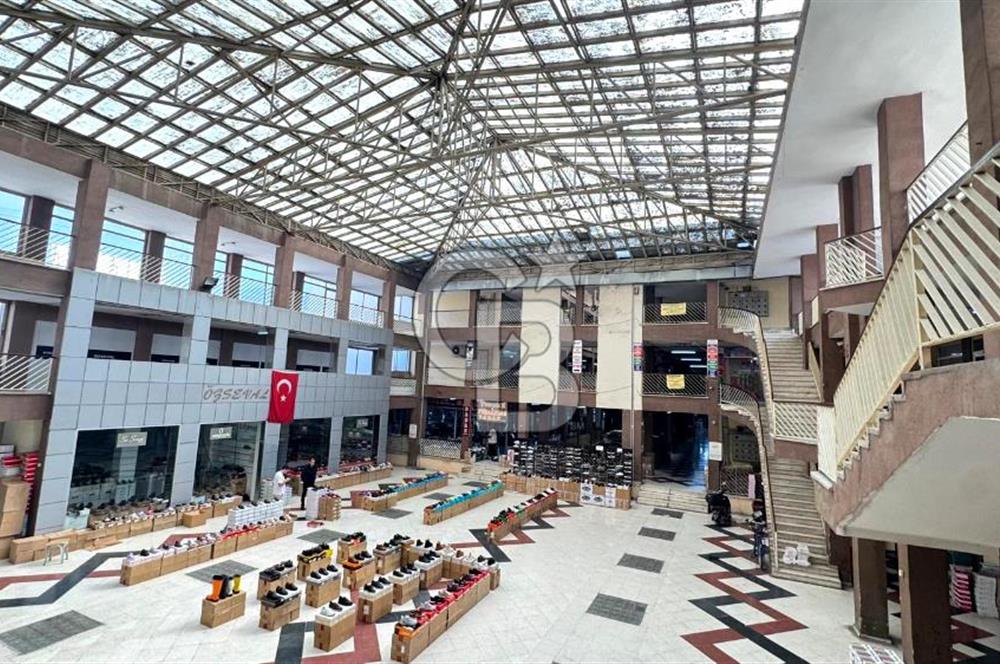 Ayakkabıcılar sitesinde satılık dükkan