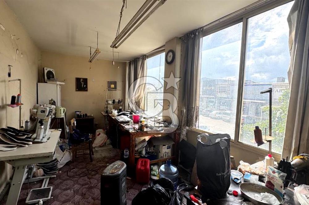 Ayakkabıcılar sitesinde satılık dükkan