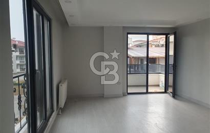 YALOVA ÇİFTLİKKÖY MEHMETAKİF'TE SATILIK 4 KATLI 5 YILLIK BİNA 