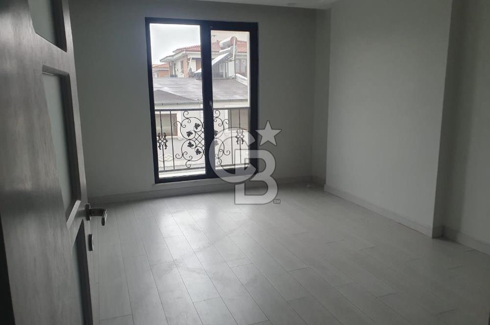 YALOVA ÇİFTLİKKÖY MEHMETAKİF'TE SATILIK 4 KATLI 5 YILLIK BİNA 