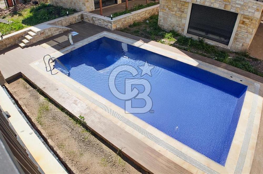 Yeni foça da satılık lüks villa