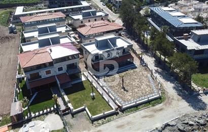 Yeni foça da satılık lüks villa