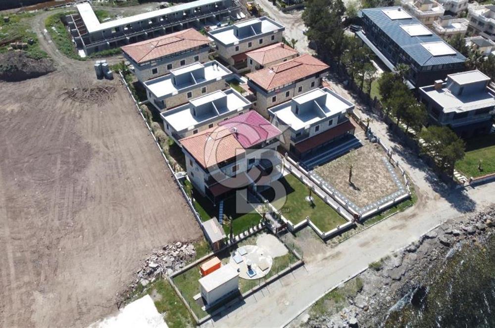 Yeni foça da satılık lüks villa