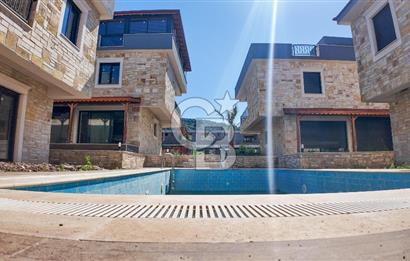 Yeni foça da satılık lüks villa