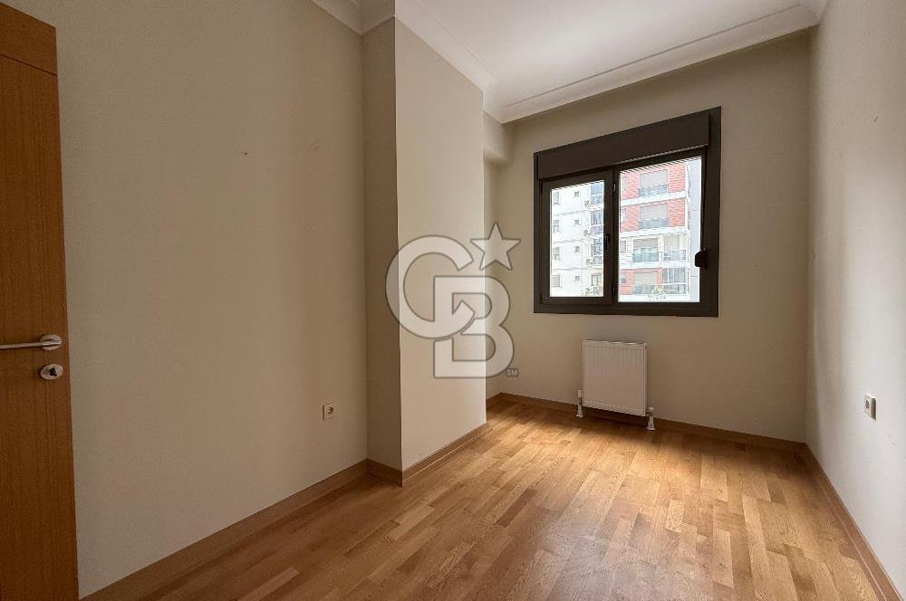 MİNİBÜS CAD. CEPHELİ KONUT OFİS BÜROYA UYGUN BALKONLU OTOPARKLI