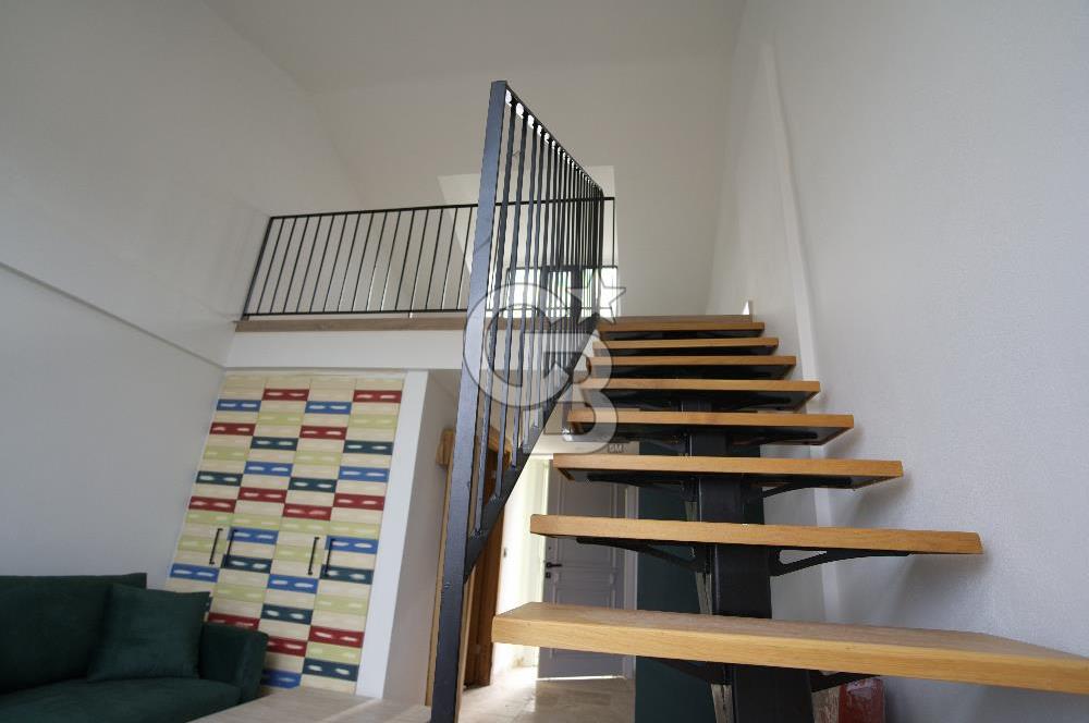 Alaçatı Port Invictus’ta 3+1 Triplex 165m2 Satılık Daire
