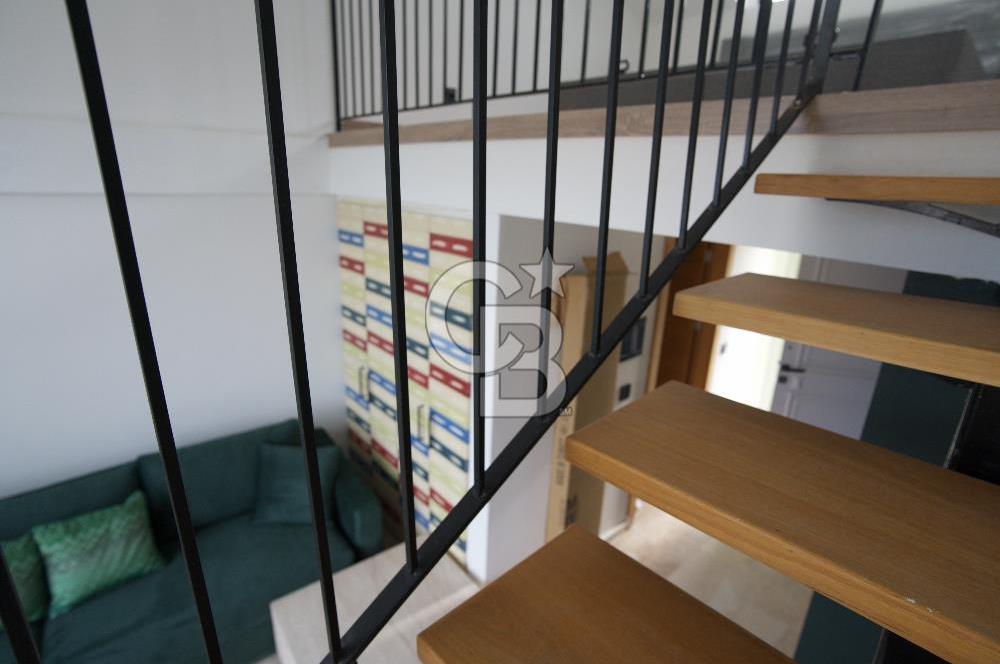 Alaçatı Port Invictus’ta 3+1 Triplex 165m2 Satılık Daire