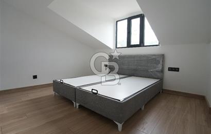 Alaçatı Port Invictus’ta 3+1 Triplex 165m2 Satılık Daire